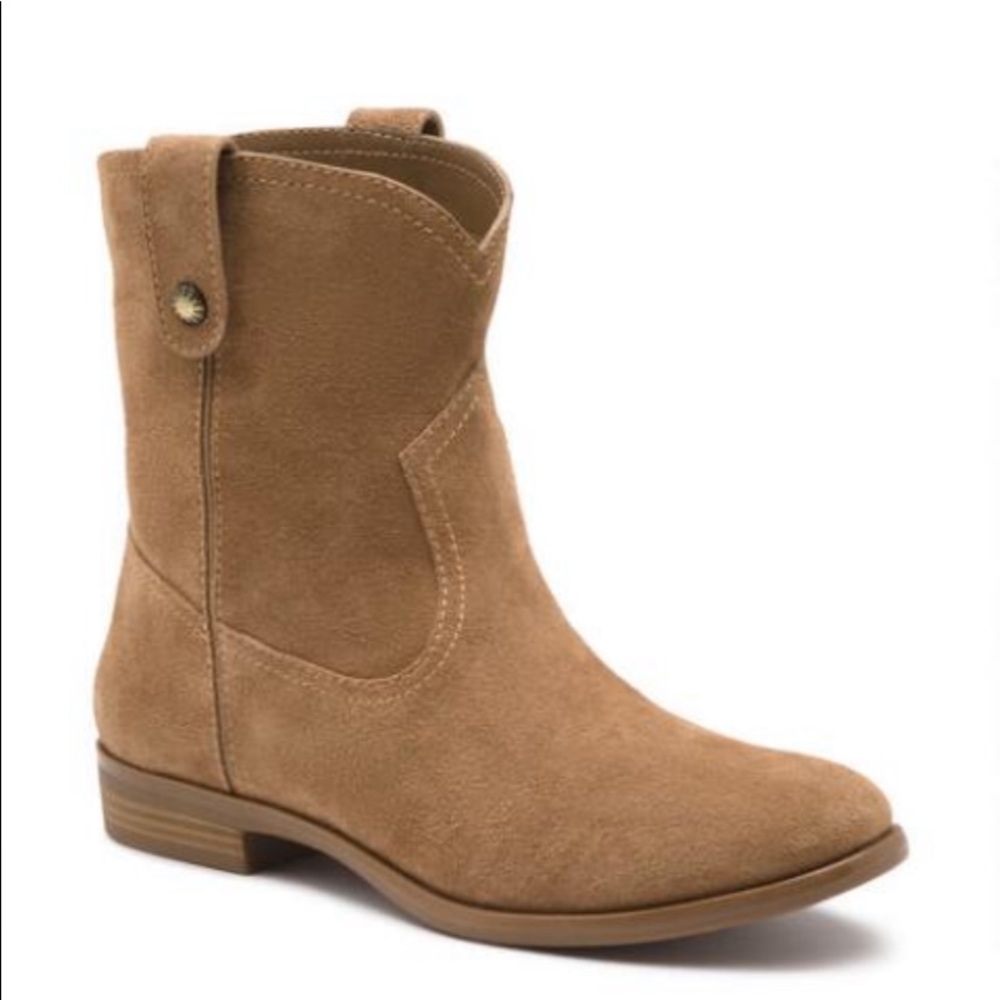 G.H. Bass & Co. CYNTHIA LEATHER BOOTIE